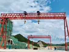河南濮阳门式起重机销售公司定制20吨龙门吊